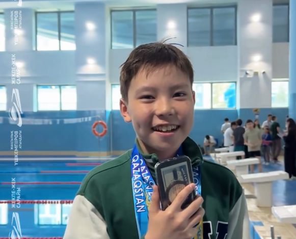 На детском турнире по плаванию наши юные спортсмены поделились своими достижениями и впечатлениями