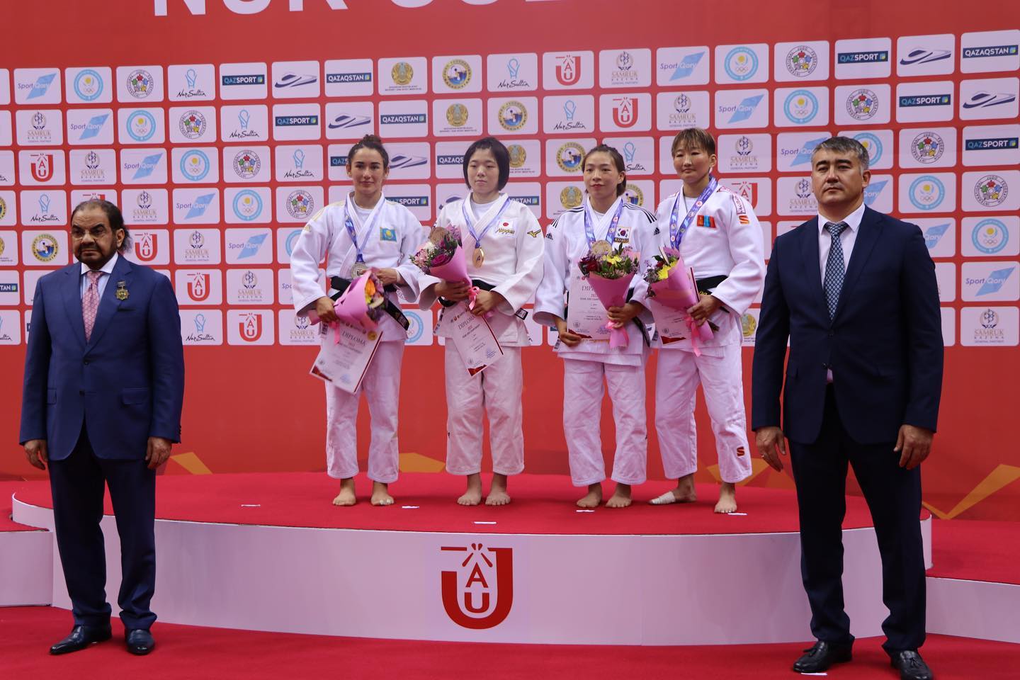 Церемония открытия чемпионата Азии по дзюдо среди мужчин и женщин