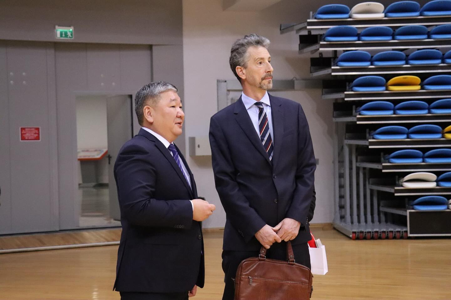 Чрезвычайный и Полномочный Посол Франции в Казахстане Дидье Кане́сс посетил  Дворец единоборств имени Жаксылыка Ушкемпирова