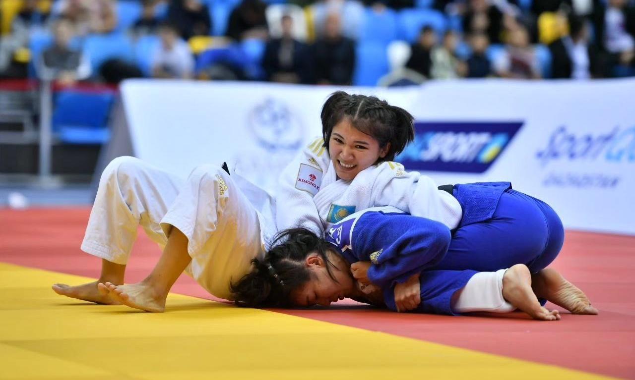 В Астане стартовал чемпионат Казахстана по дзюдо